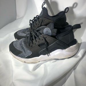 limited nike huarache